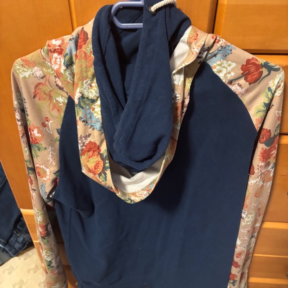 Ampersand Double Hood Sweater - Picture 2 of 3